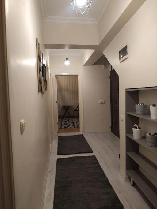 Engin Apartment